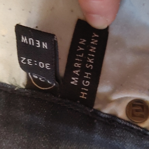 Neuw Marilyn High Skinny Jeans in Dark Denim Size 12 - Picture 11 of 15